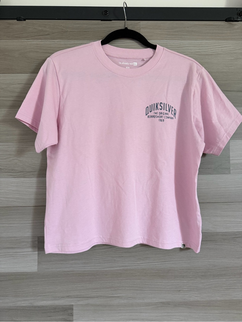 Quiksilver The Original Boardshort Company Graphic T-Shirt Pink Size M